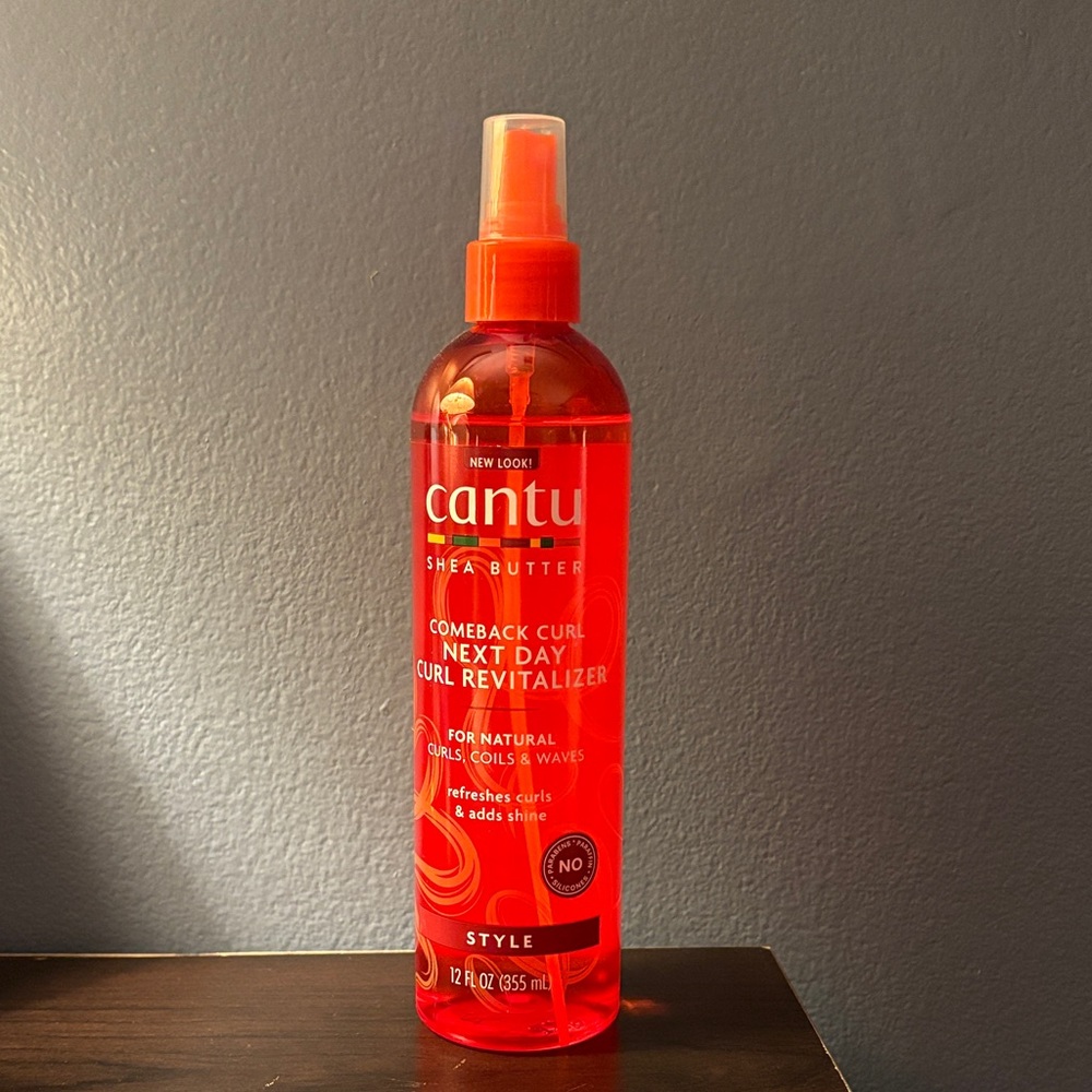 Cantu Red Curl Revitalizer Spray